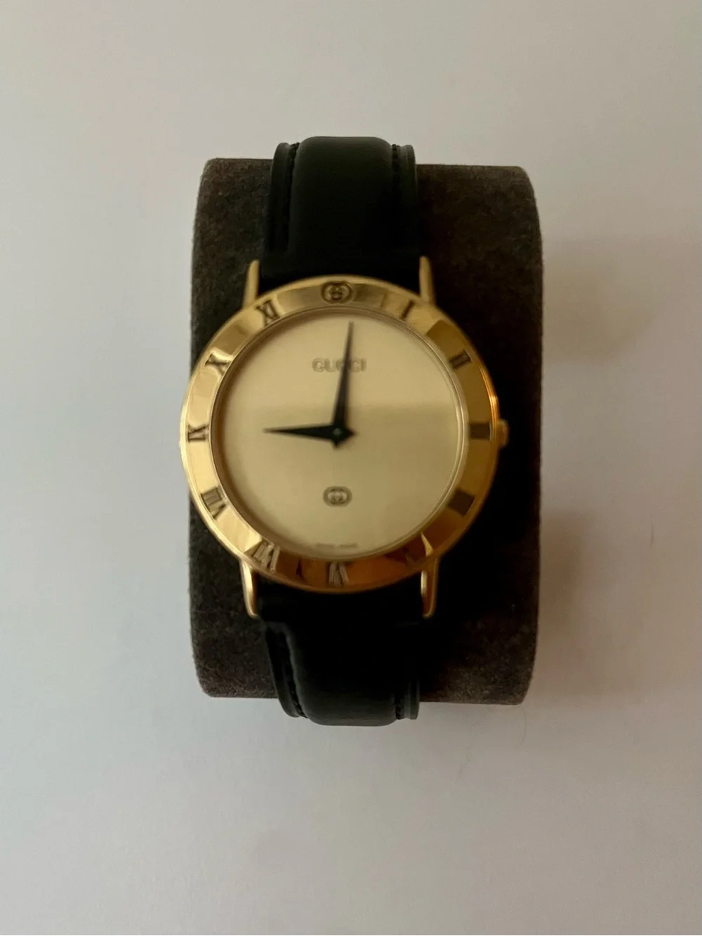 Vintage Gucci 3000M Gold Tone Swiss Watch Working Men’s Luxury Watch